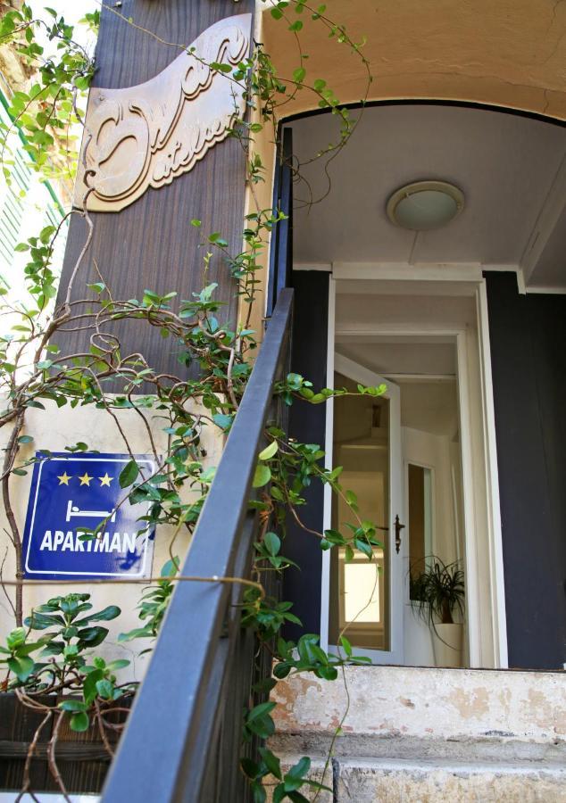 Swan City Apartment & Room 시베니크 외부 사진