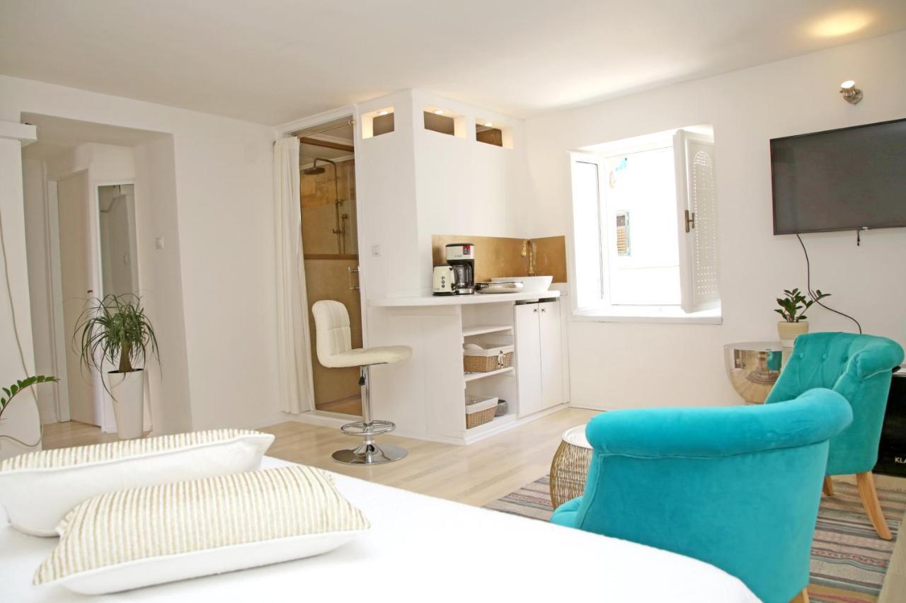 Swan City Apartment & Room 시베니크 외부 사진