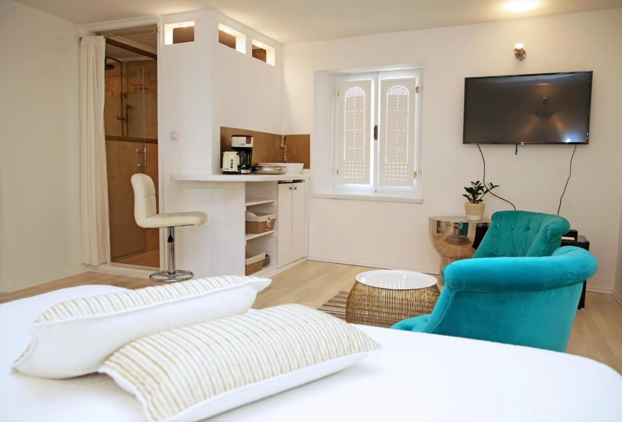 Swan City Apartment & Room 시베니크 외부 사진