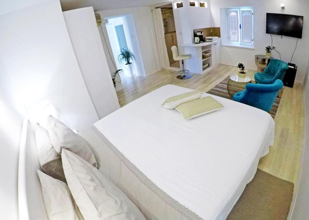 Swan City Apartment & Room 시베니크 외부 사진