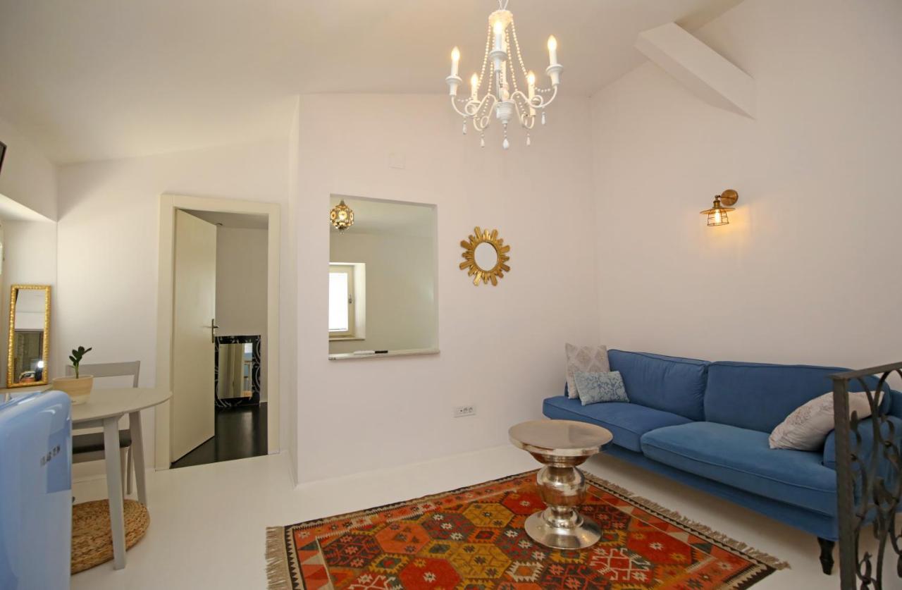 Swan City Apartment & Room 시베니크 외부 사진